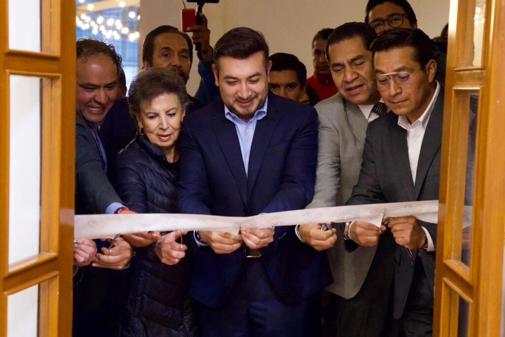 IMPULSA SALVADOR SANTOS MUESTRA PERMANENTE DE OBRAS PERIODÍSTICAS Y TAURINAS DE LA UPET