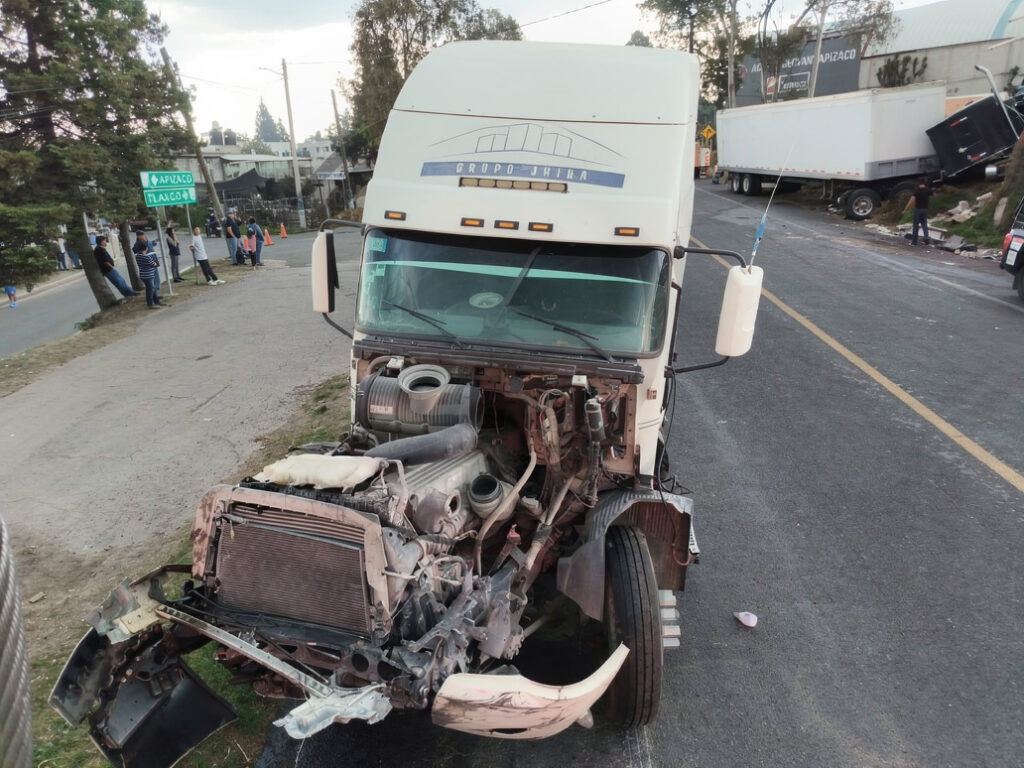 VECINOS ALZAN LA VOZ TRAS ACCIDENTE EN LA APIZACO–TLAXCO; EXIGEN MEDIDAS URGENTES