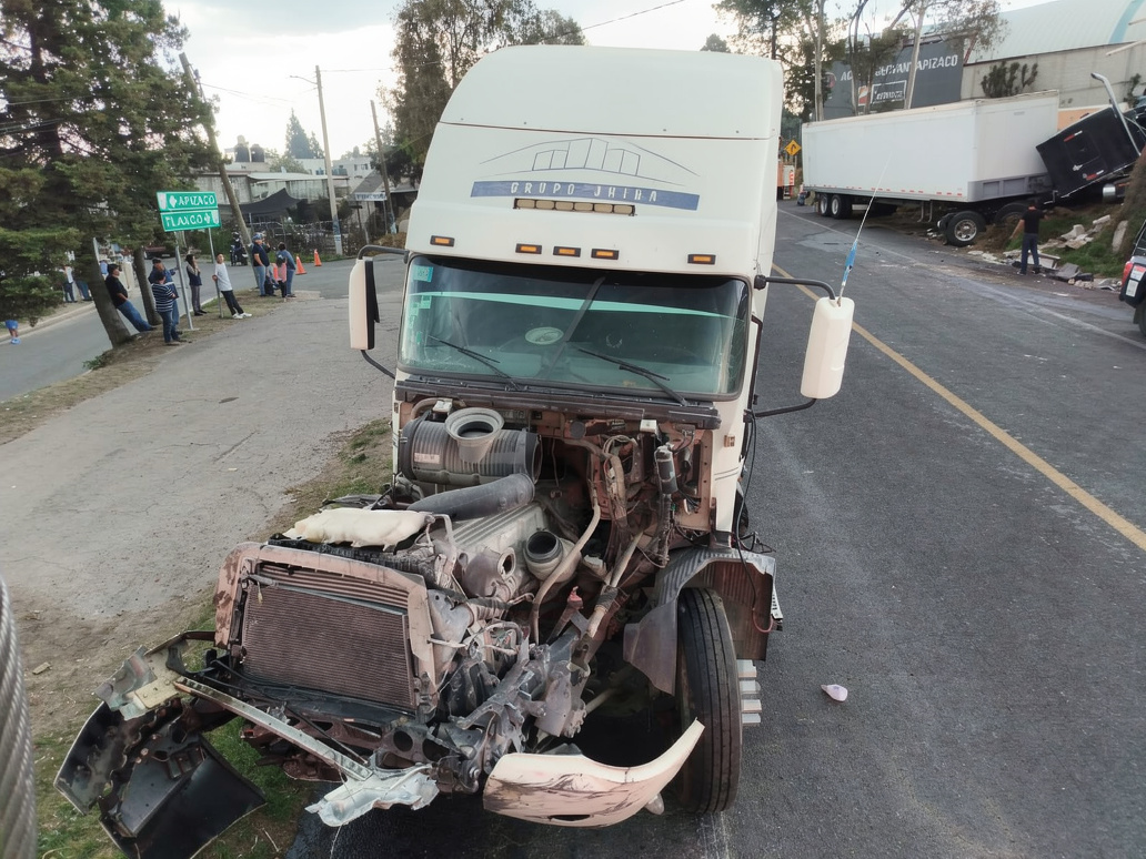 VECINOS ALZAN LA VOZ TRAS ACCIDENTE EN LA APIZACO–TLAXCO; EXIGEN MEDIDAS URGENTES