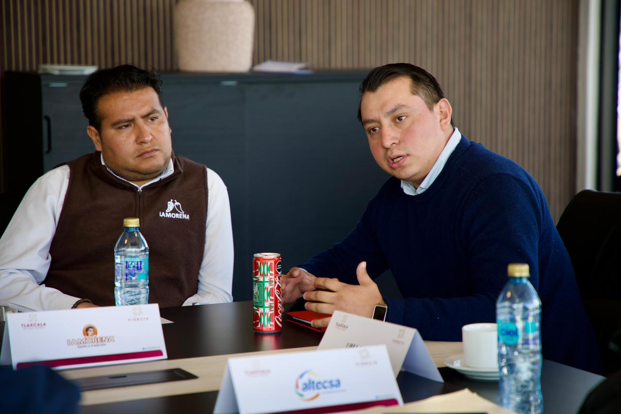 SOSTIENE SALVADOR SANTOS ENCUENTRO CON REPRESENTANTES DE EMPRESAS QUE OCUPARÁN LOS ESPACIOS DEL NUEVO POLO DE DESARROLLO EN HUAMANTLA