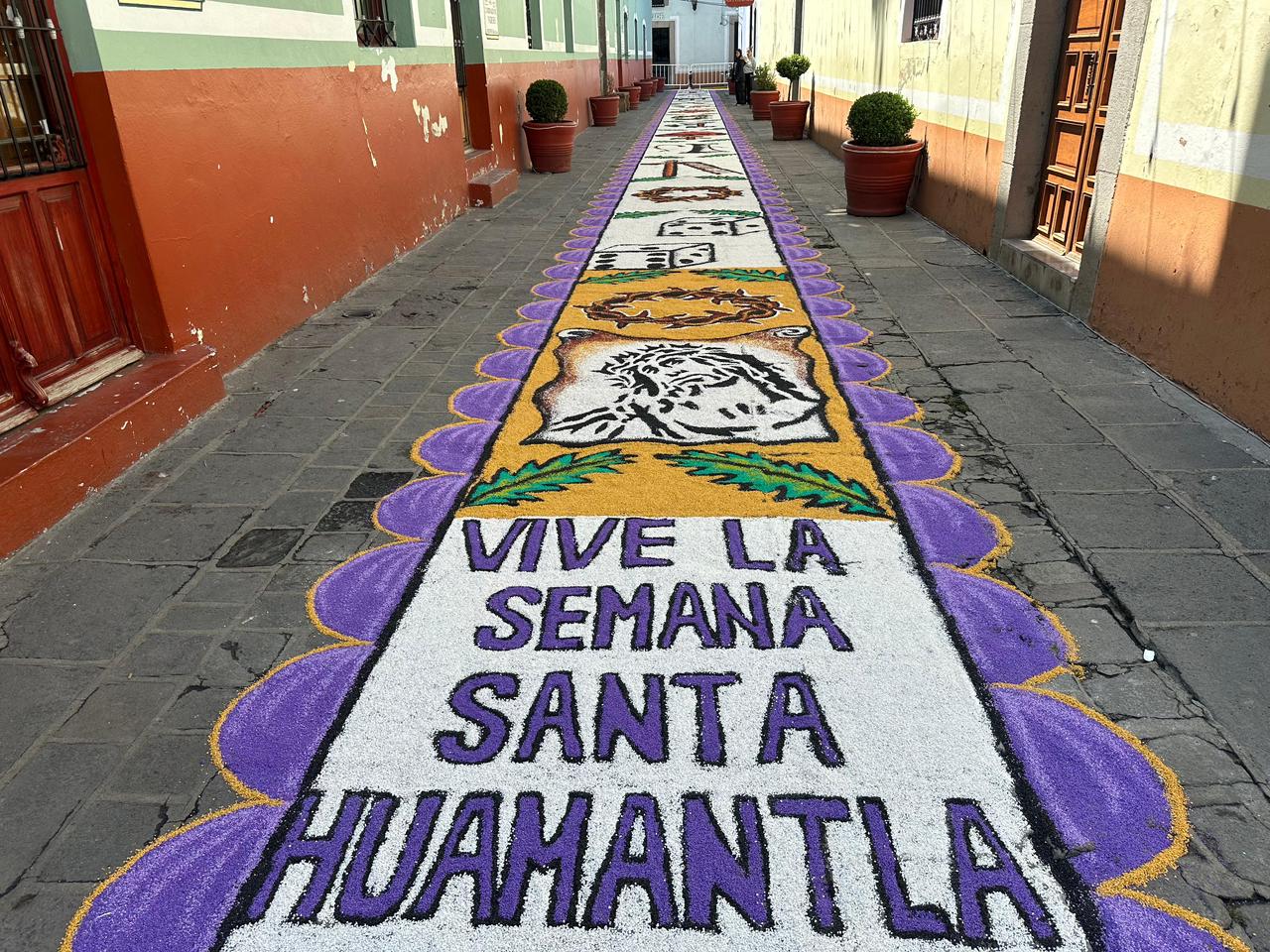 ASI SE VIVIO LA SEMANA SANTA EN HUAMANTLA A TRAVÉS DE SU ARTE EFÍMERO