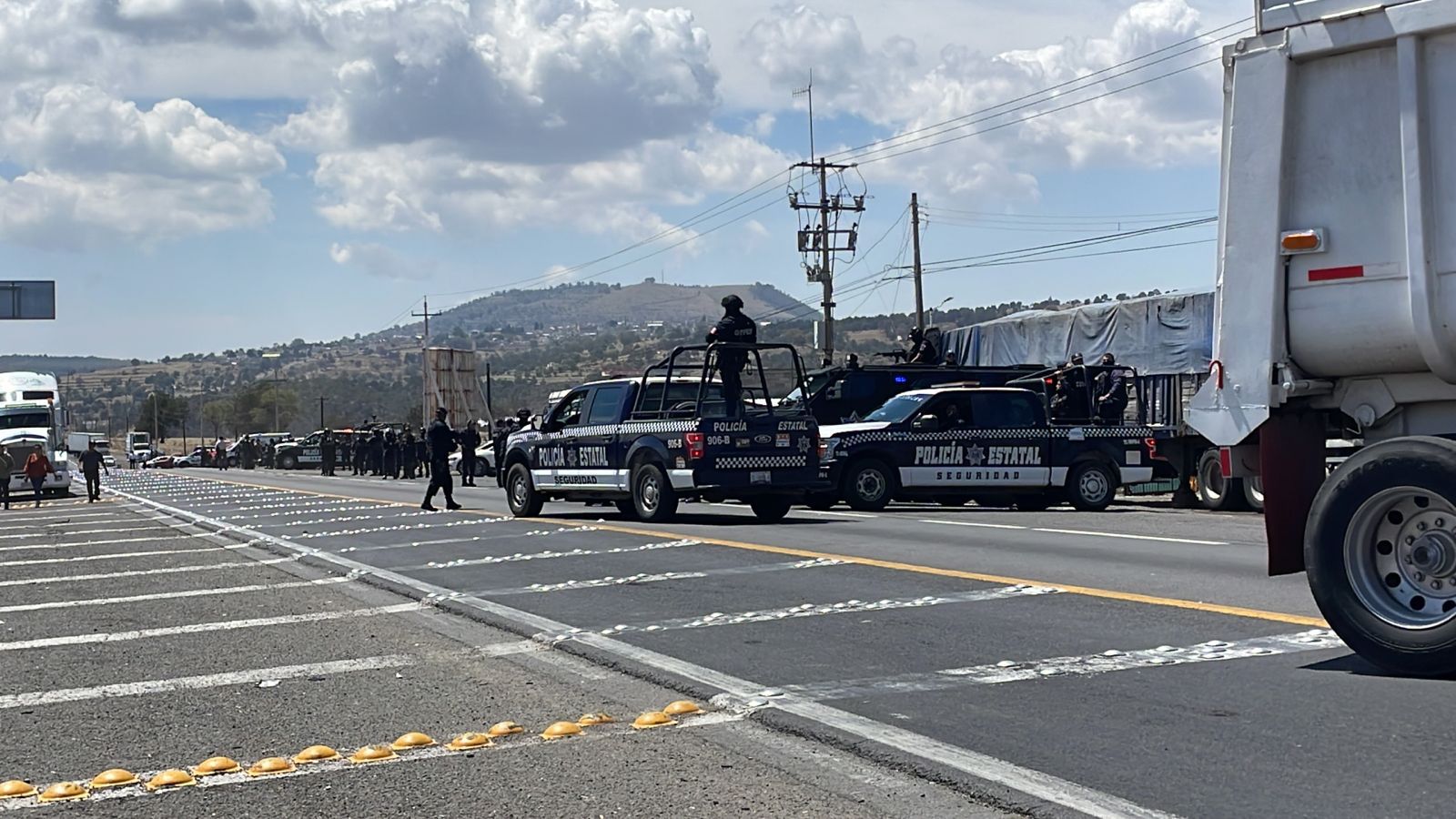 EL GOBIERNO DEL ESTADO A TRAVÉS DE LA SCC IMPLEMENTA OPERATIVO DE SEGURIDAD EN LA CARRETERA MÉXICO–VERACRUZ