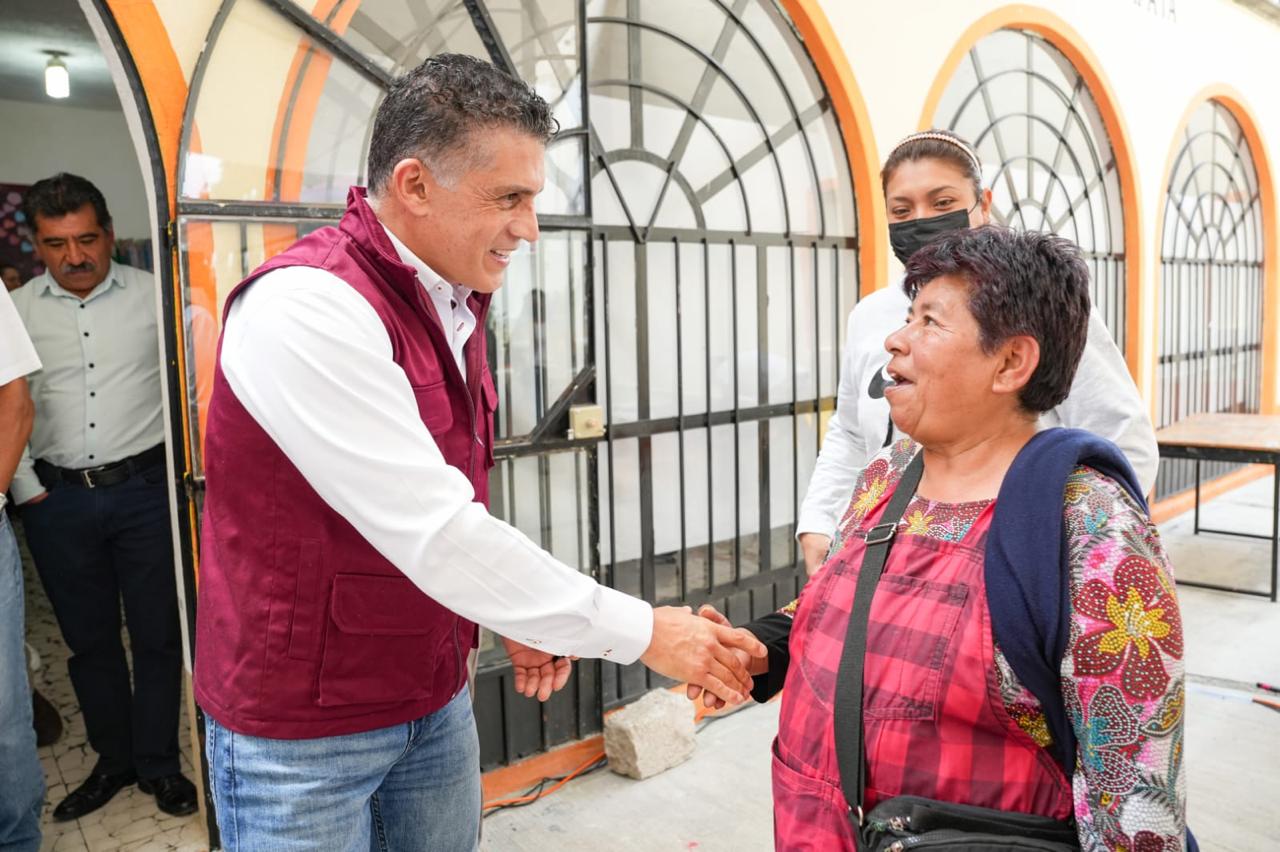 BIENESTAR QUE LLEGA A LA GENTE: ENTREGAN TARJETAS DE SALUD EN HUAMANTLA