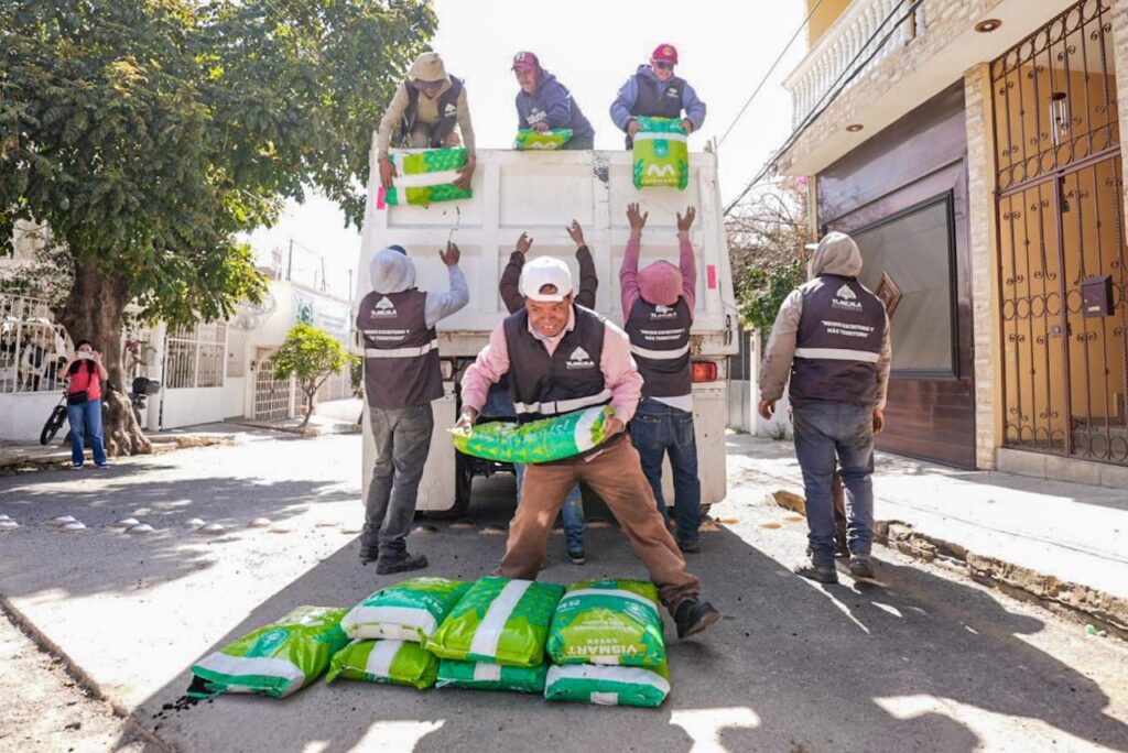 ENCABEZA ALCALDE ALFONSO SÁNCHEZ GARCÍA MACROFAENA EN LA LOMA XICOHTÉNCATL