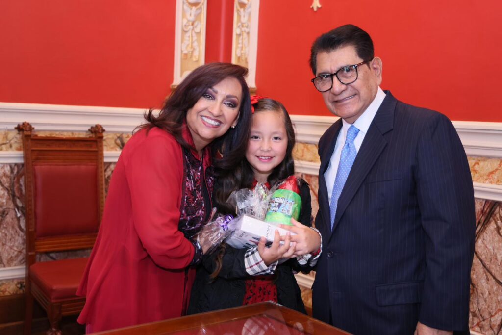 “EL SENTIDO DEL PODER ES SERVIR A LOS DEMÁS”: GOBERNADORA A INTEGRANTES DEL 17° PARLAMENTO INFANTIL.