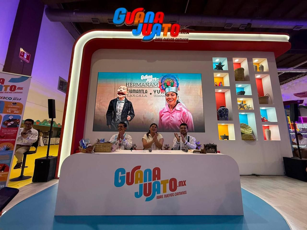 HUAMANTLA SUMA UN NUEVO HERMANAMIENTO EN EL TIANGUIS TURÍSTICO DE MÉXICO