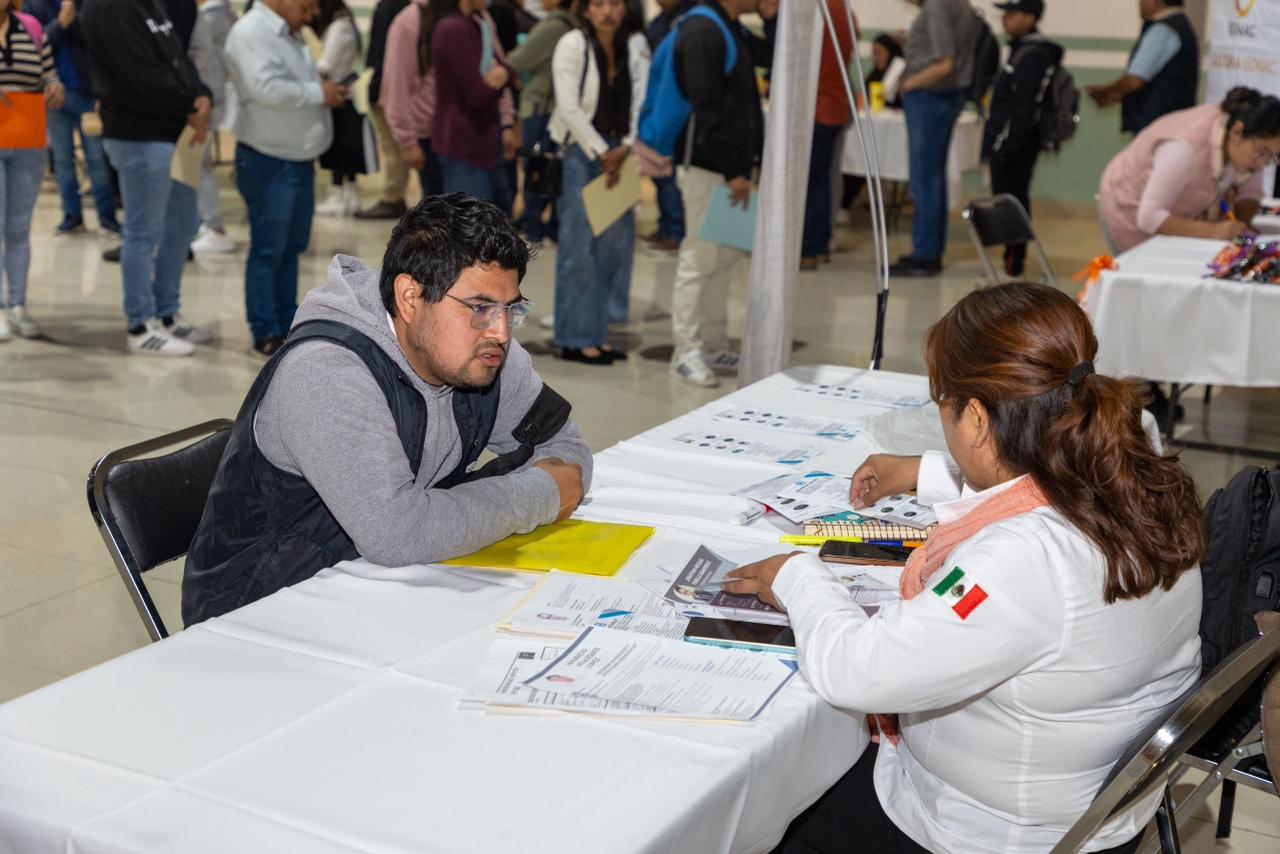 HUAMANTLA ACERCA OPORTUNIDADES LABORALES A LA POBLACIÓN CON FERIA DEL EMPLEO