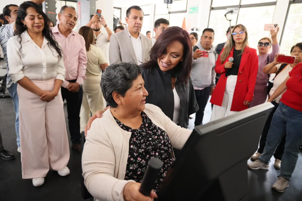 INAUGURA LORENA CUÉLLAR NUEVO EDIFICIO DE LA UBR DE PAPALOTLA Y ANUNCIA EQUIPAMIENTO