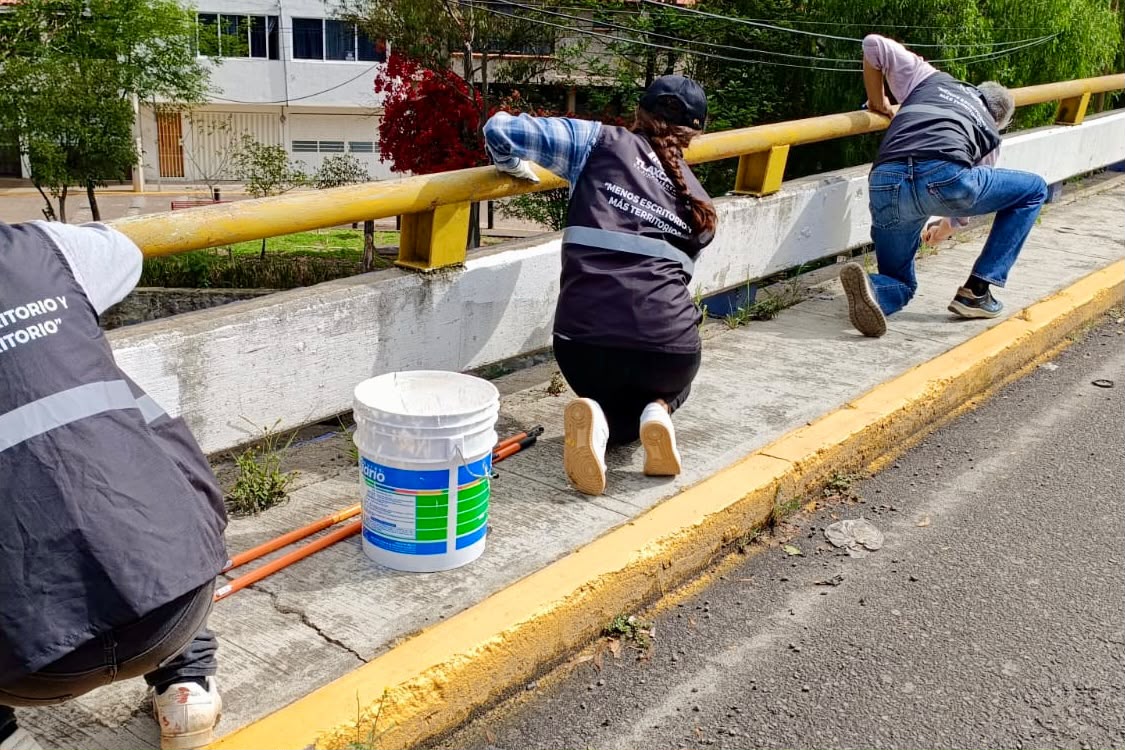 ¡MÁS SEGURIDAD PARA PEATONES Y AUTOMOVILISTAS! AVANZAN TRABAJOS DE SEÑALIZACIÓN Y MEJORAMIENTO URBANO EN TIZATLÁN