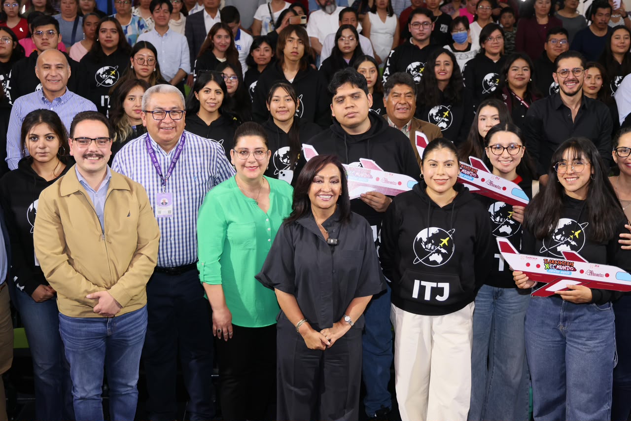ENTREGA GOBERNADORA BECAS “TLAXCALTECAS POR EL MUNDO 2026” A 200 JÓVENES
