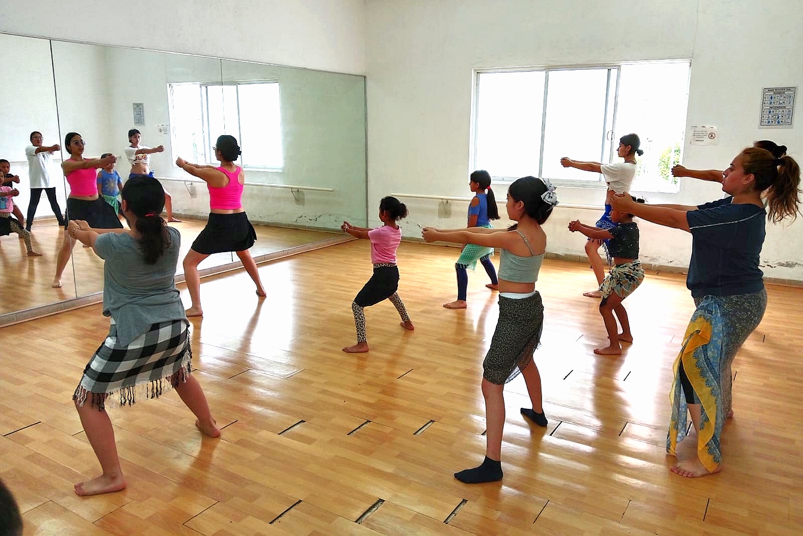 INICIA AYUNTAMIENTO DE TLAXCALA TALLER DE DANZAS POLINESIAS PARA FOMENTAR EL ARTE Y LA INCLUSIÓN CULTURAL