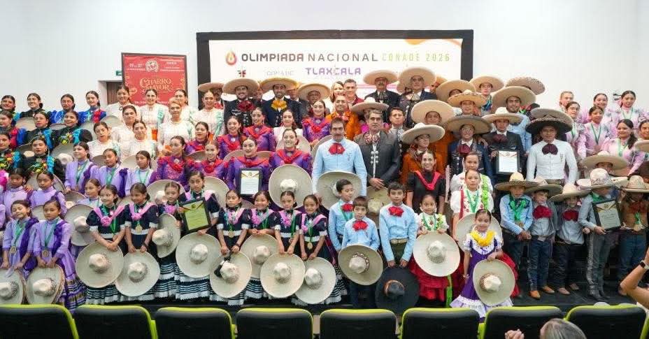 ENTRE TROFEOS Y TRADICIÓN, ALFONSO SÁNCHEZ RECONOCE A LOS PROTAGONISTAS DE LA CHARRERÍA TLAXCALTECA