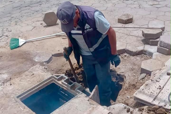 REHABILITAN REGISTRO DAÑADO EN AV. JUÁREZ PARA MEJORAR SEGURIDAD VIAL EN MIRAFLORES