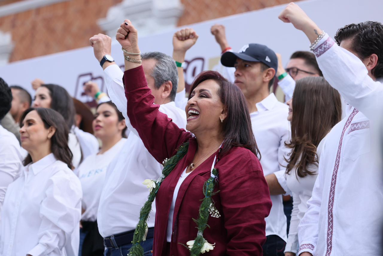 LORENA CUÉLLAR ENCABEZA CAMINATA POR LA SOBERANÍA NACIONAL