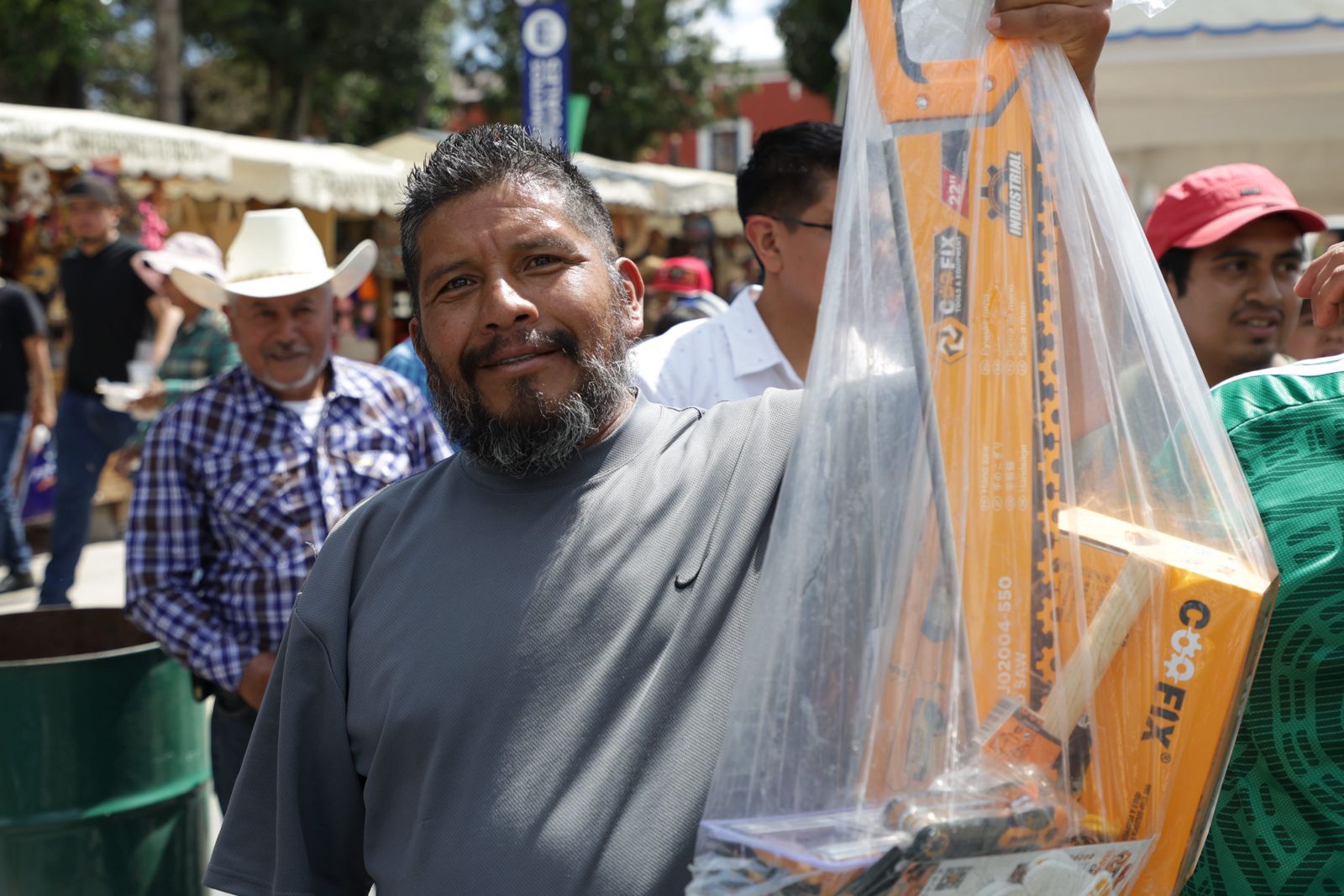 MÚSICA, CONCURSOS Y GRANDES PREMIOS: ASÍ CELEBRÓ HUAMANTLA A LOS PAPÁS EN SU DÍA