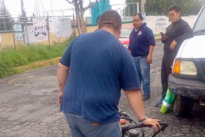 REFUERZAN MOVILIDAD EN OCOTLÁN CON JORNADA DE BACHEO EN AVENIDA VOLCANES