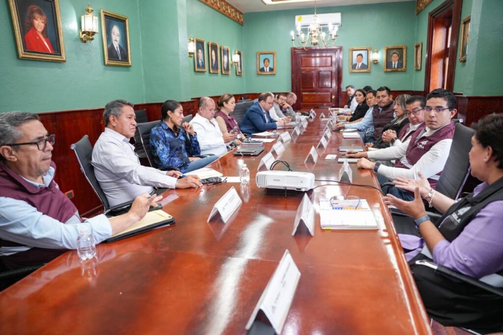 CARLOS LÓPEZ REFUERZA LA ESTRATEGIA “MÁS TERRITORIO Y MENOS ESCRITORIO” EN TLAXCALA CAPITAL