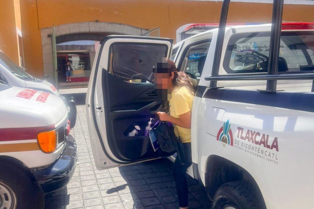 AYUNTAMIENTO DE TLAXCALA BRINDA ACOMPAÑAMIENTO A MUJER VÍCTIMA DE VIOLENCIA PARA RECUPERAR SUS PERTENENCIAS