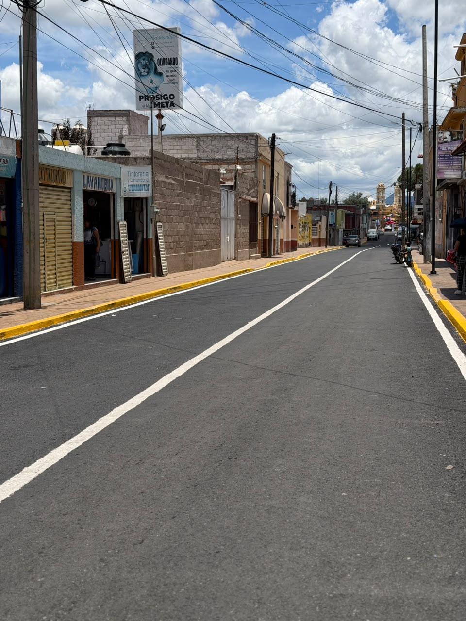 Chava Santos impulsa la transformación de Huamantla con más obra pública; avanza la rehabilitación de la calle Roberto Covarrubias