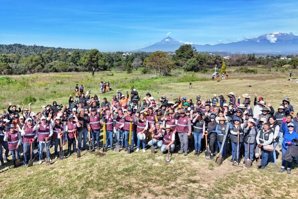 CONTINÚA AYUNTAMIENTO DE TLAXCALA LAS MACROFAENAS CON JORNADA DE REFORESTACIÓN EN CUAUHTELULPAN
