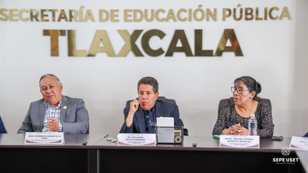 Acuerdan Gobierno Estatal y SNTE que el Consejo Técnico Escolar previo al inicio de clases sea virtual.
