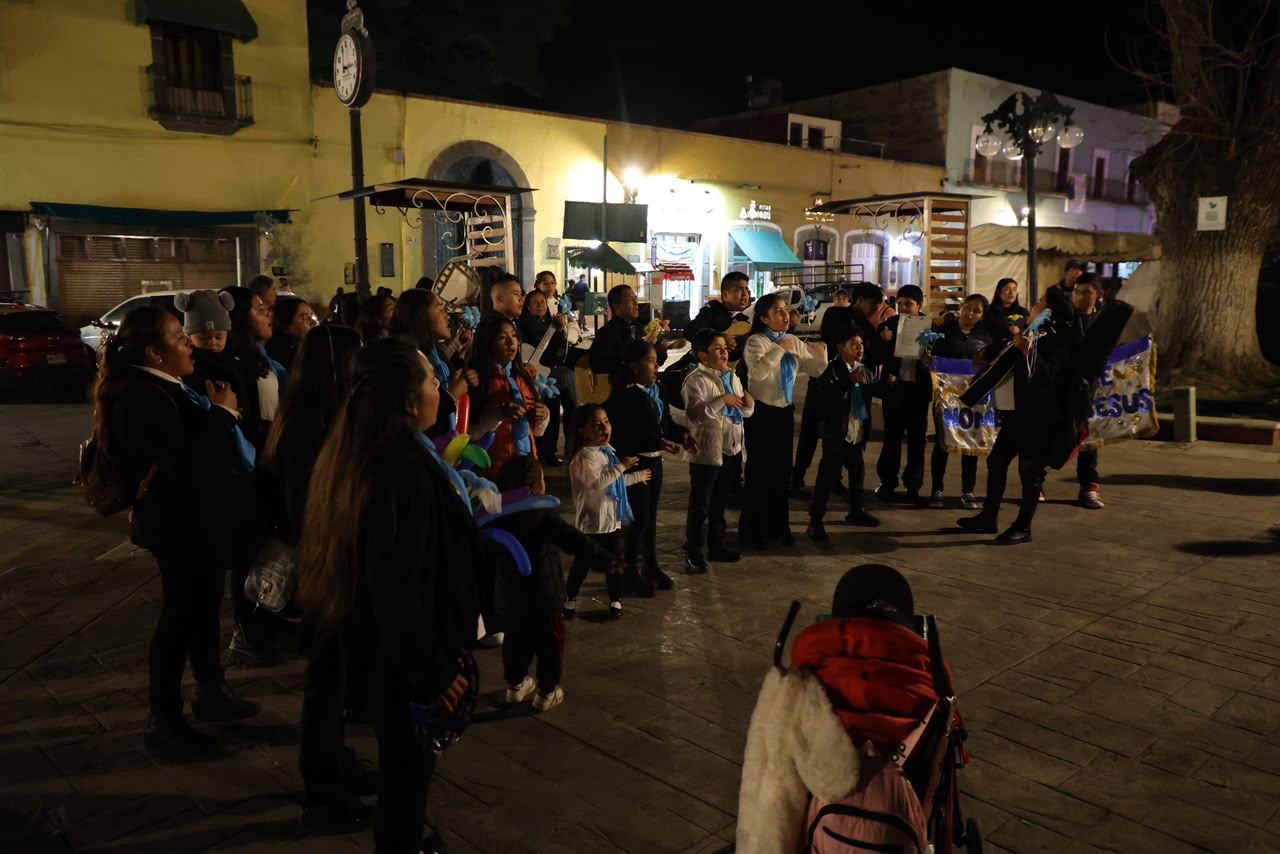 CALLEJONEADA, MÚSICA Y ARTE FLORAL DAN INICIO A LAS TRADICIONES EN HONOR A LA VIRGEN DE LA CARIDAD