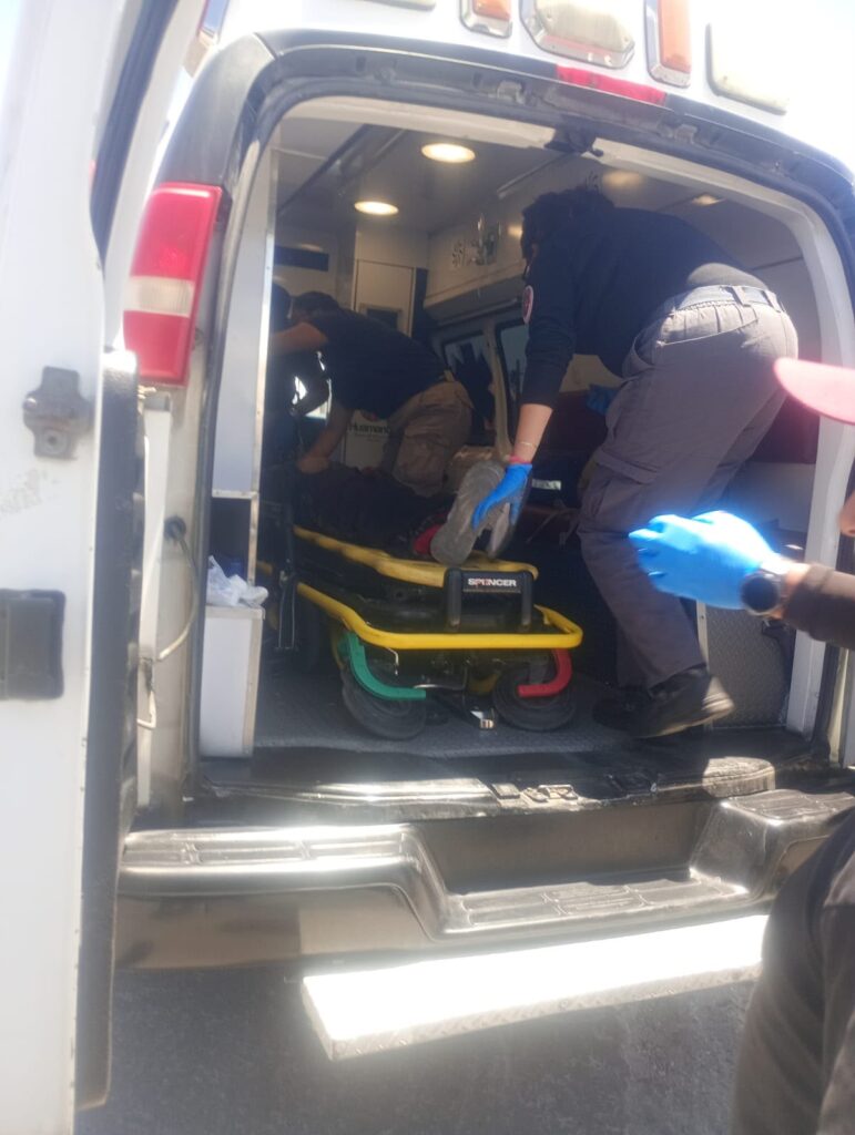 ATIENDEN CUERPOS DE EMERGENCIA A PERSONA LESIONADA EN LA ZONA DE LAS VÍAS DEL TREN