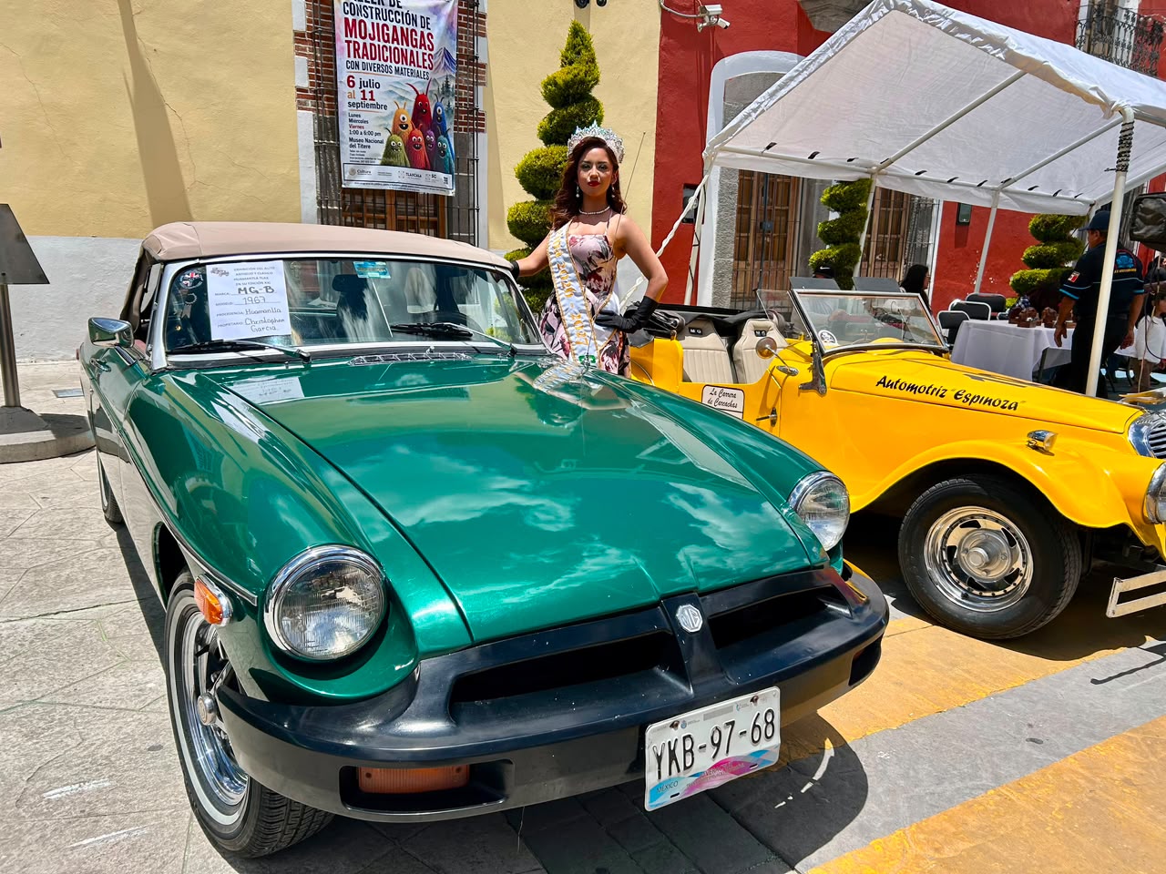 AUTOS CLÁSICOS Y ANTIGUOS SE DAN CITA EN HUAMANTLA DURANTE LA FERIA 2026