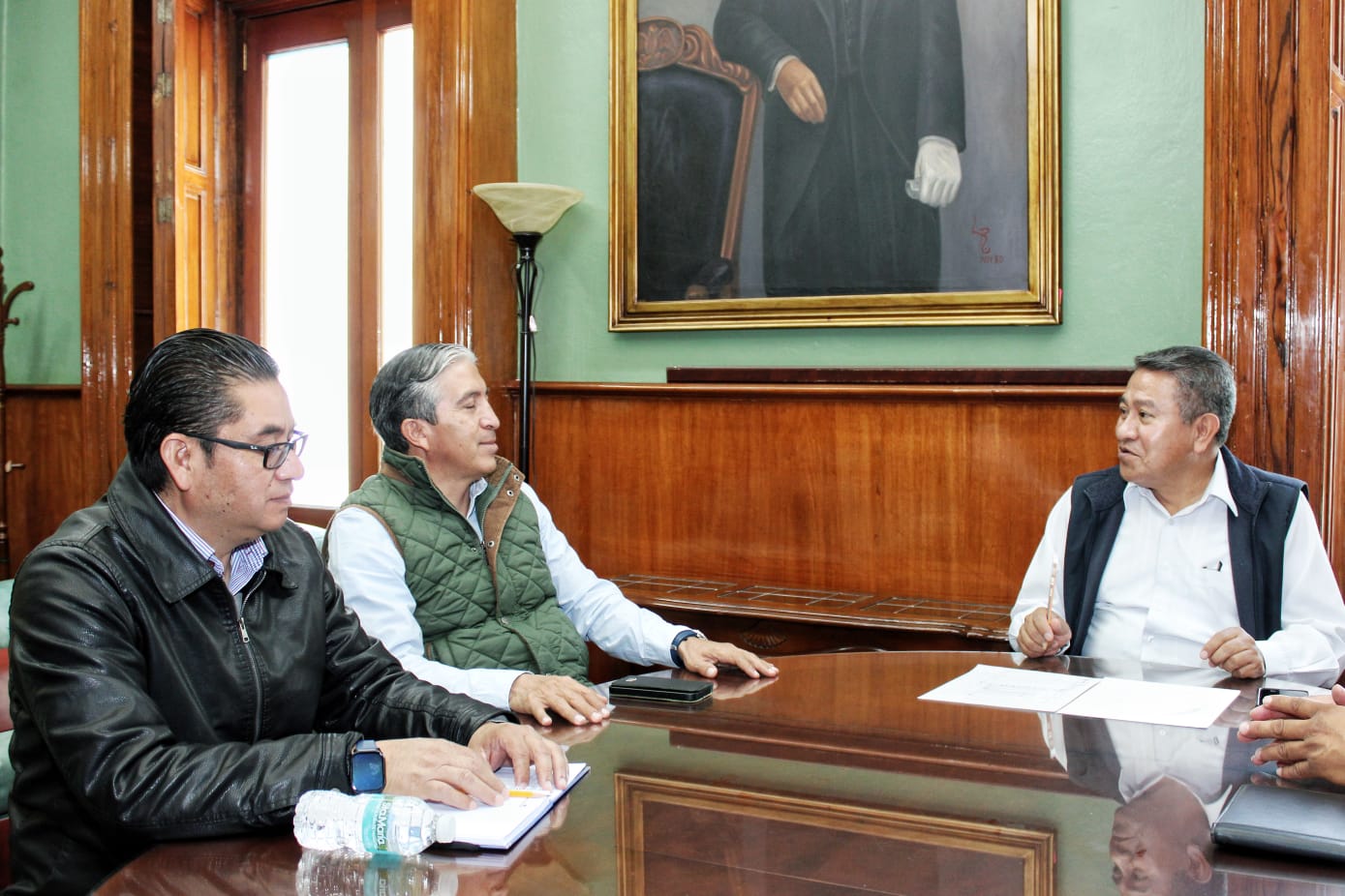 BUSCAN PONER ORDEN AL TRANSPORTE EN EL MERCADO DE TLAXCALA; AYUNTAMIENTO COORDINA ACCIONES CON LA SMYT