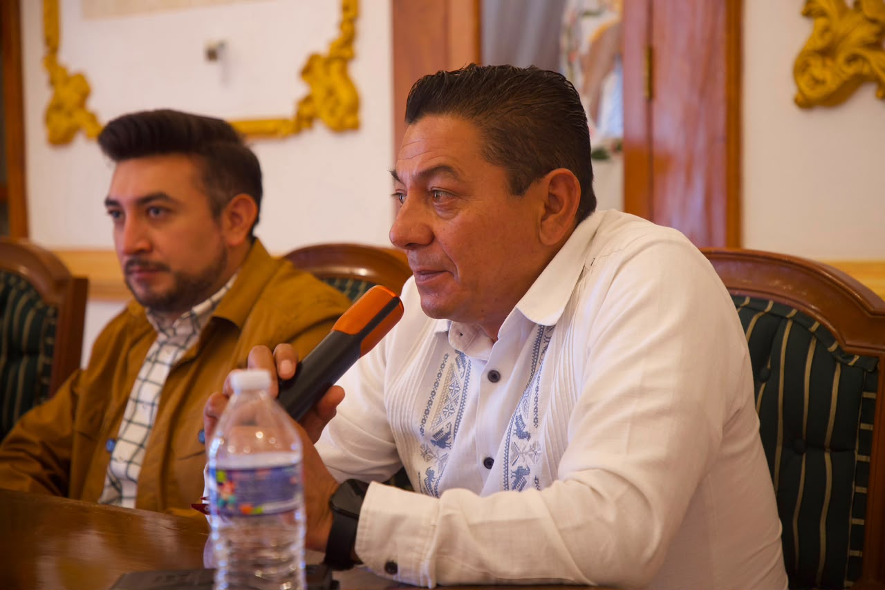SALVADOR SANTOS CEDILLO ENCABEZA ESTRATEGIA DE SEGURIDAD QUE TIENE COMO OBJETIVO SALDO BLANCO EN HUAMANTLADA