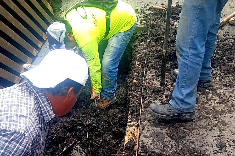 REALIZA AYUNTAMIENTO DE TLAXCALA JORNADA INTENSIVA DE LIMPIEZA PREVENTIVA DE REJILLAS PLUVIALES PARA PROTEGER A LA CIUDADANÍA