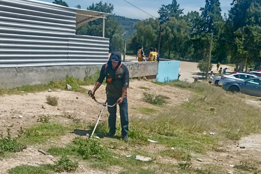 PODAN CAMPOS DEPORTIVOS DE OCOTLÁN PARA MEJORAR SUS CONDICIONES