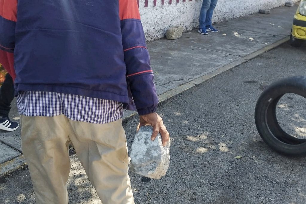 PROMUEVE POLICÍA DE LA CAPITAL EL ORDEN EN LA VÍA PÚBLICA CON RETIRO DE APARTADOS Y PROXIMIDAD SOCIAL