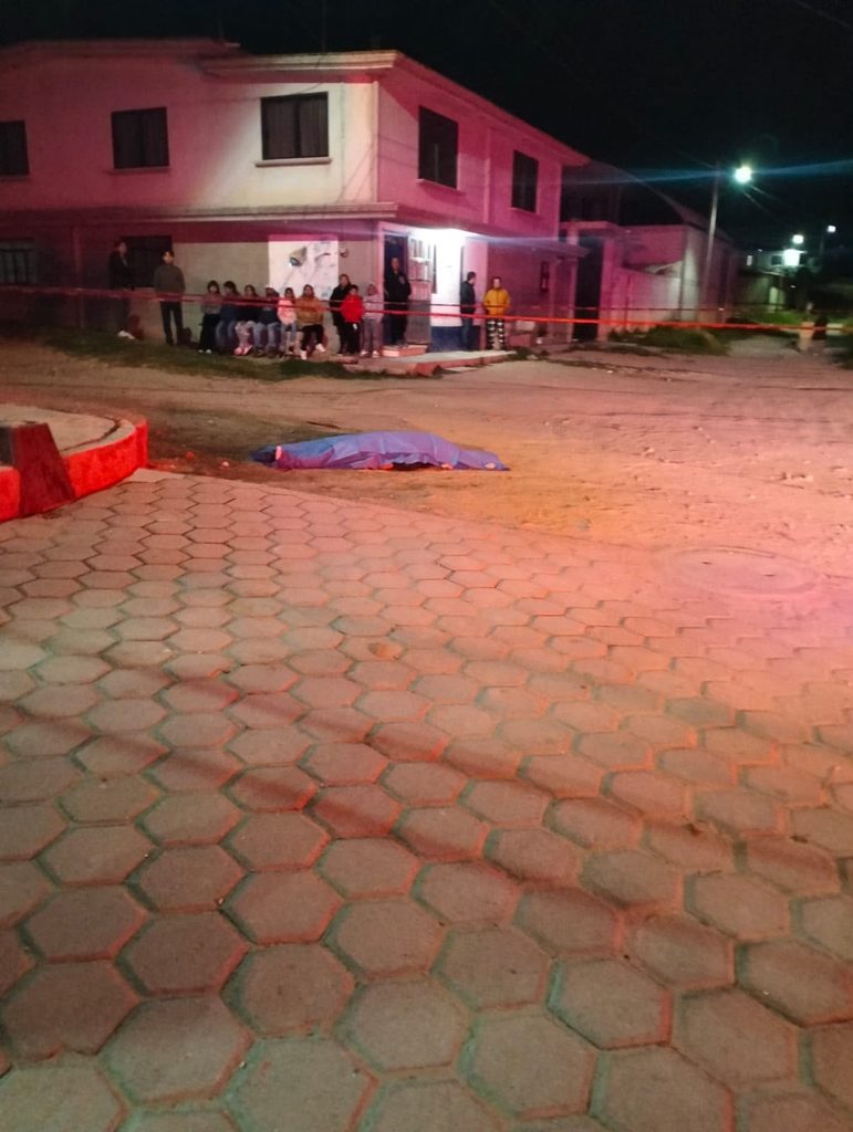 AUTORIDADES DE HUAMANTLA ATIENDEN REPORTE DE PROBABLE ATROPELLAMIENTO EN CARMEN XALPATLAHUAYA; UNA MUJER PERDIÓ LA VIDA
