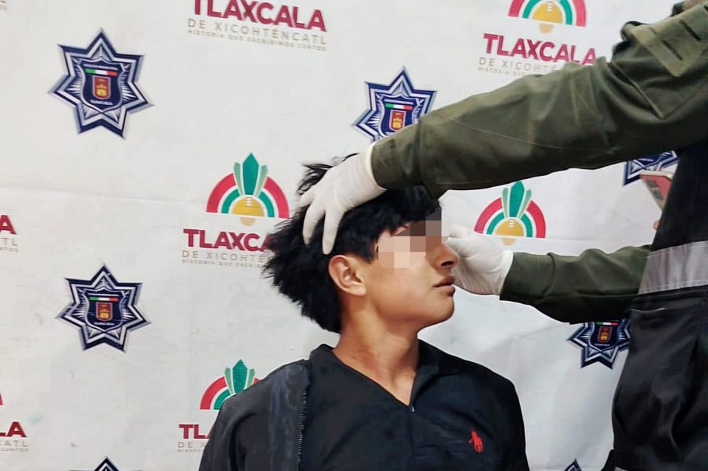 POLICÍA MUNICIPAL DE TLAXCALA DISPERSA RIÑA ENTRE ADOLESCENTES Y RESGUARDA SU INTEGRIDAD