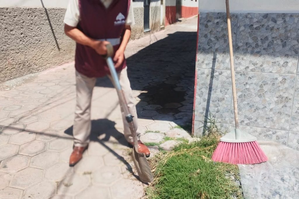 AYUNTAMIENTO DE TLAXCALA REALIZA MEJORAMIENTO DE VIALIDADES EN LAS AVENIDAS UNIVERSIDAD Y POLITÉCNICO NACIONAL