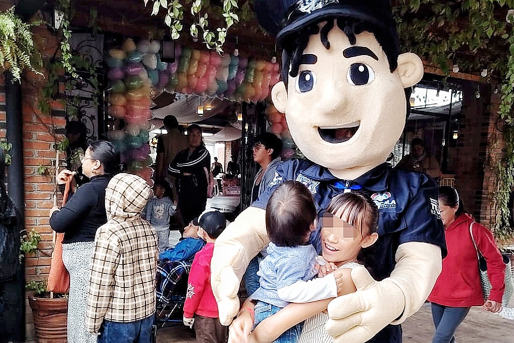 POLICÍA NICO LLEVA MENSAJE DE INCLUSIÓN A NIÑAS Y NIÑOS DE CUAUHTELULPAN