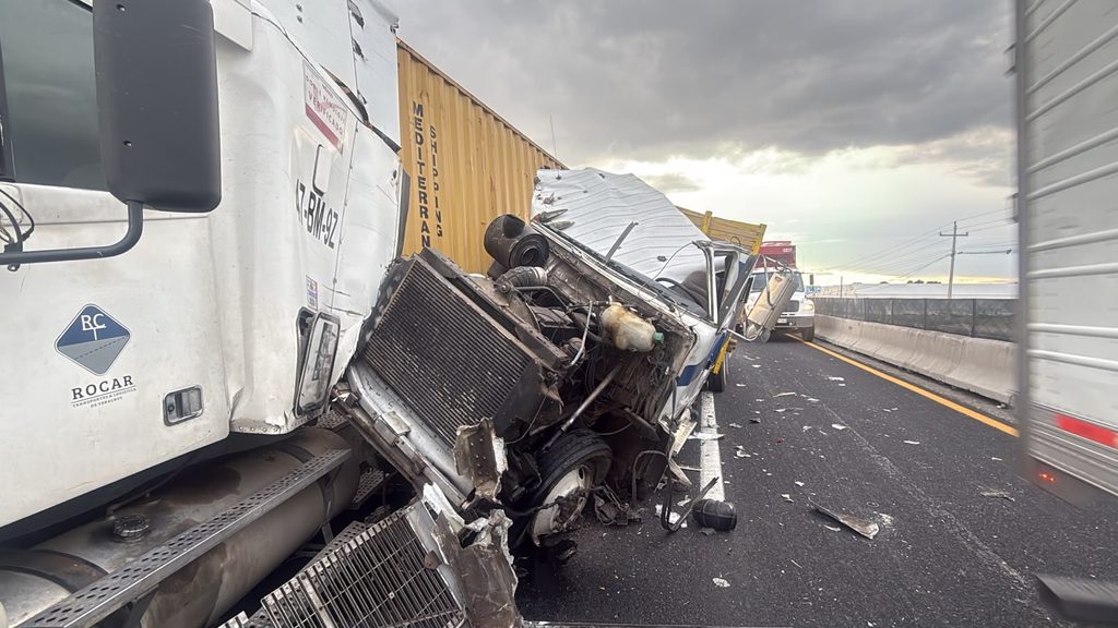 Seguridad Pública y Protección Civil de Huamantla atienden accidente en la carretera México–Veracruz
