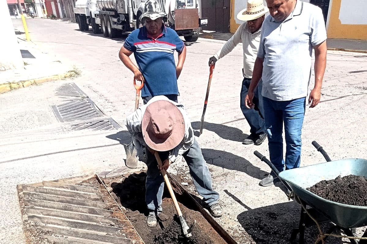 AYUNTAMIENTO DE TLAXCALA DA MANTENIMIENTO A LA INFRAESTRUCTURA PLUVIAL EN LA JOYA