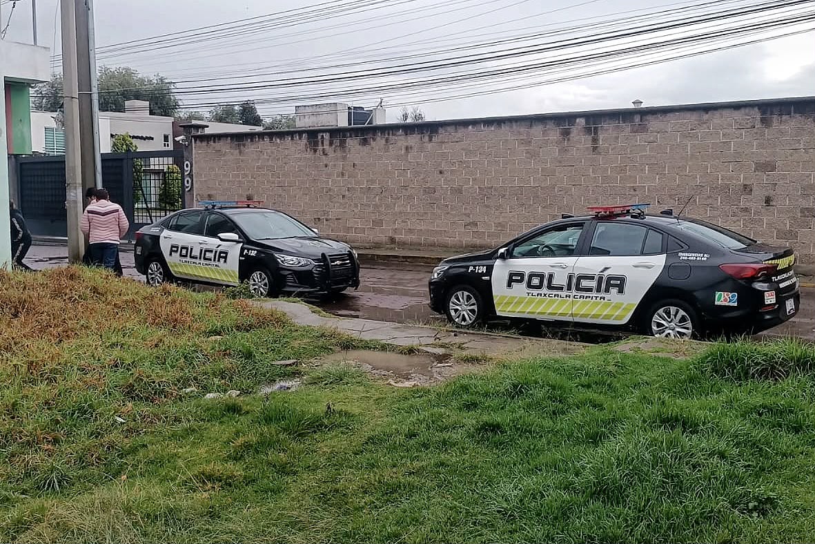 ATIENDE SEGURIDAD MUNICIPAL INCENDIO EN VIVIENDA DE TLACOMULCO