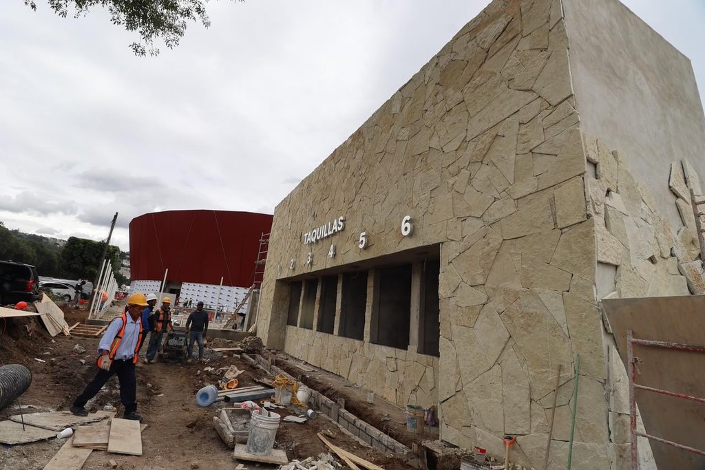 SUPERVISA GOBERNADORA ÚLTIMOS TRABAJOS EN EL RECINTO FERIAL.