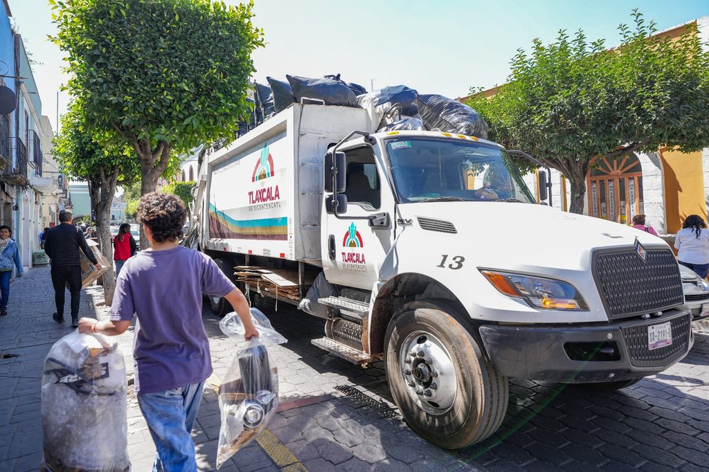 EXHORTA AYUNTAMIENTO DE TLAXCALA A EVITAR SACAR BASURA A LA VÍA PÚBLICA ANTE RETRASOS TEMPORALES EN LA RECOLECCIÓN
