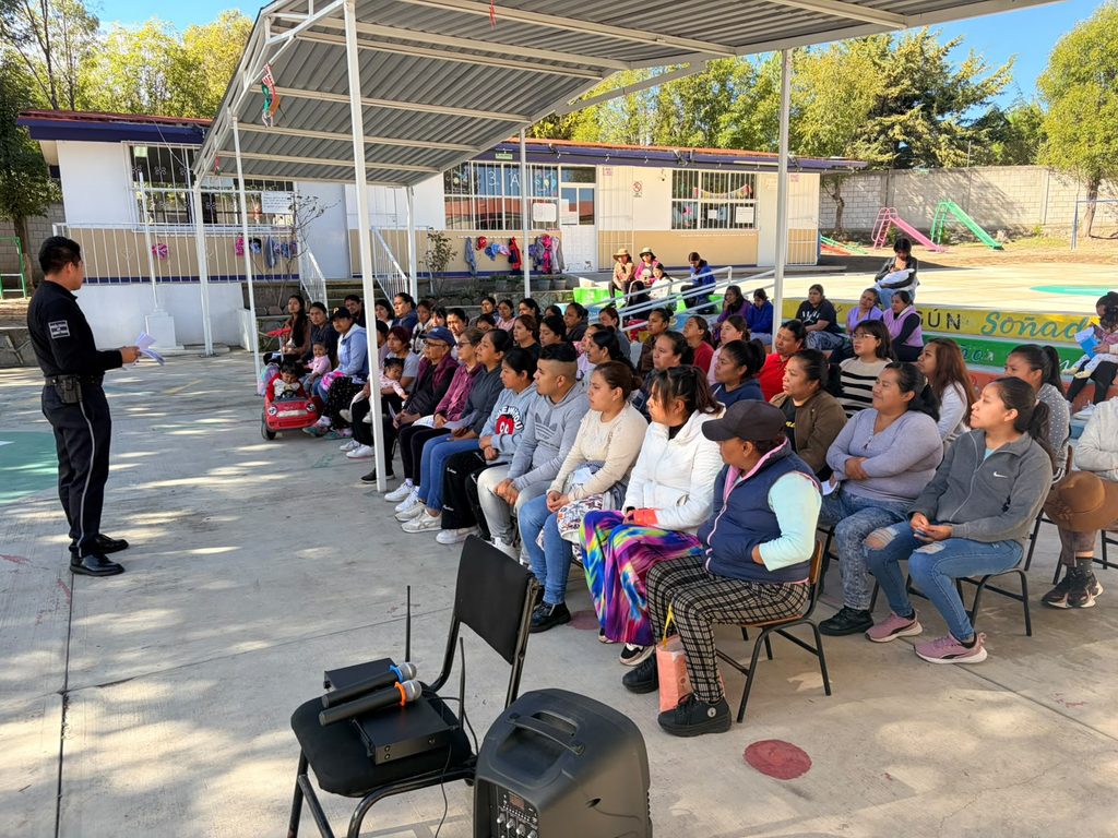 GOBIERNO DE SALVADOR SANTOS FORTALECE LA PREVENCIÓN DEL DELITO Y EL BIENESTAR FAMILIAR DESDE LAS ESCUELAS